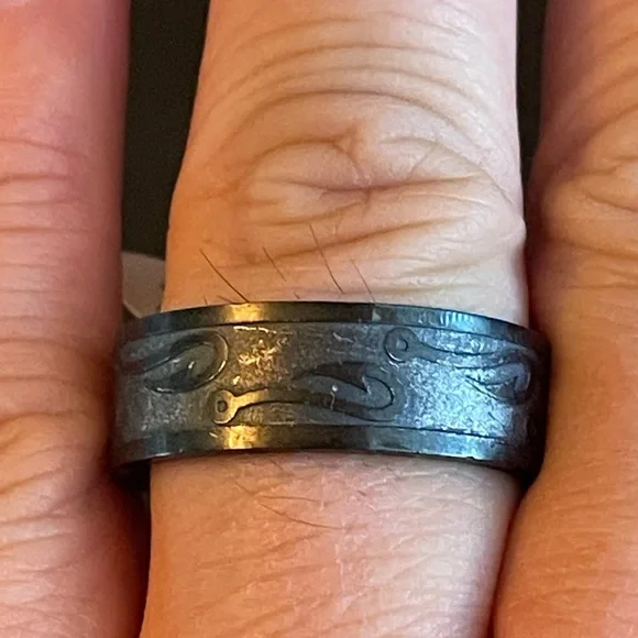 8mm black fish hooks ring size 11 - Picture 10 of 10